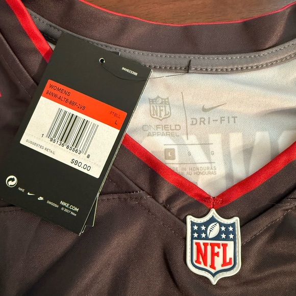 Tampa Bay Buccaneer’s Women’s Gronkowski Jersey. - Picture 5 of 5